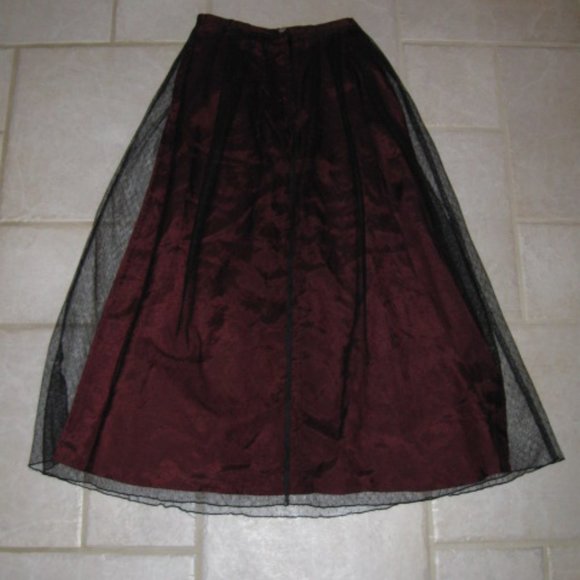 JONATHAN MARTIN GIRLS SZ 10-14 LONG PLEATED SKIRT BURGUNDY, BLACK LACE STEAMPUNK - Picture 4 of 7